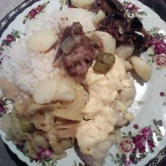 A picture of Cauliflower sauce.