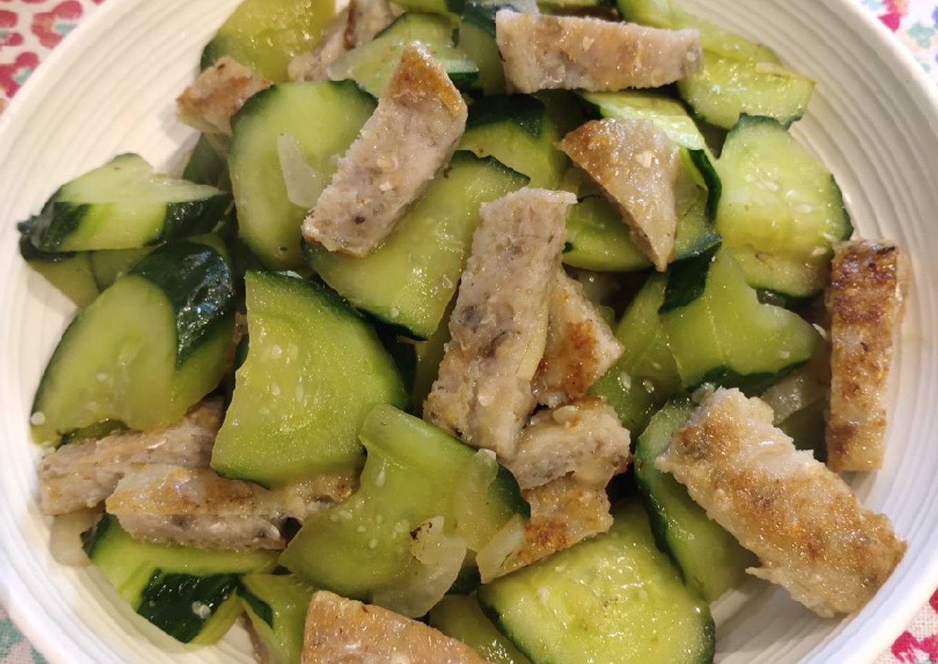 Cucumber Sautted with Minced Fish