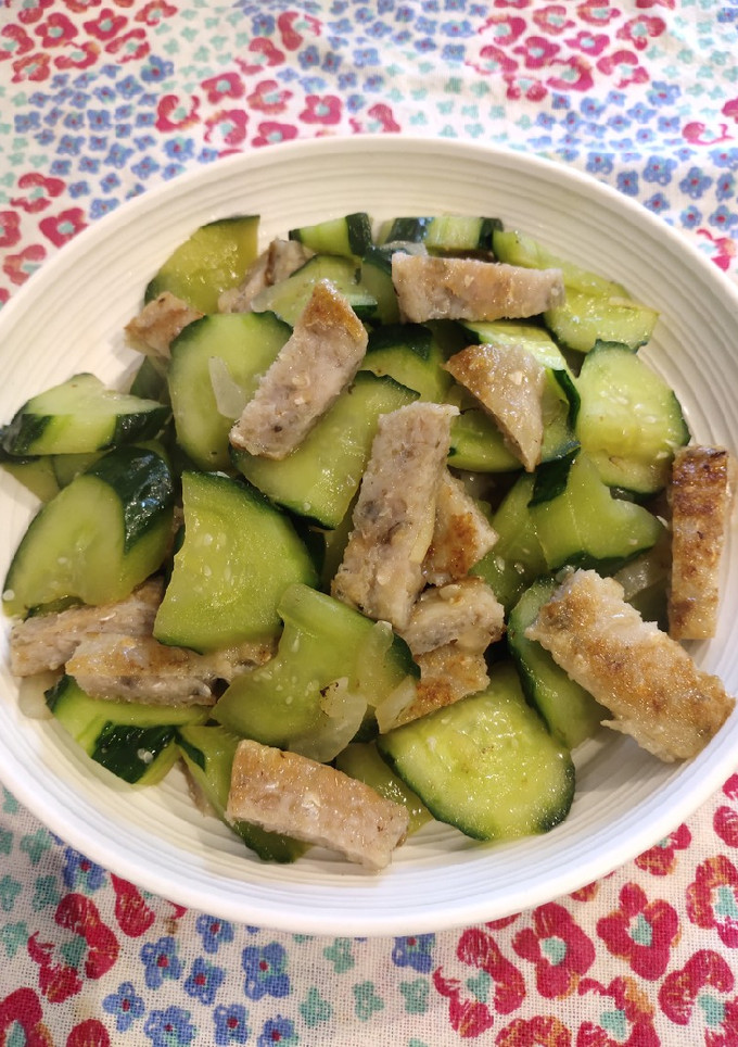 A picture of Cucumber Sautted with Minced Fish.