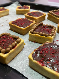 A picture of Raspberry Chocolate Ganache Tart.