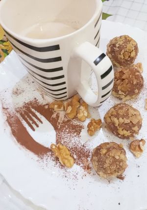 A picture of Chocolate wallnuts ball.