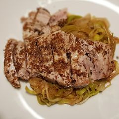 A picture of Tuna buckweat crust and leeks.