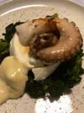 Polpo grigliato al miele con mozzarella di bufala e friarielli