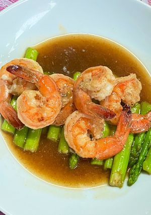 รูปของ หน่อไม้ฝรั่งผัดกุ้ง