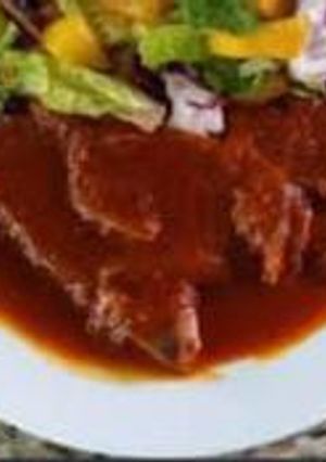 Una foto de Chuletas en chile guajillo 😋