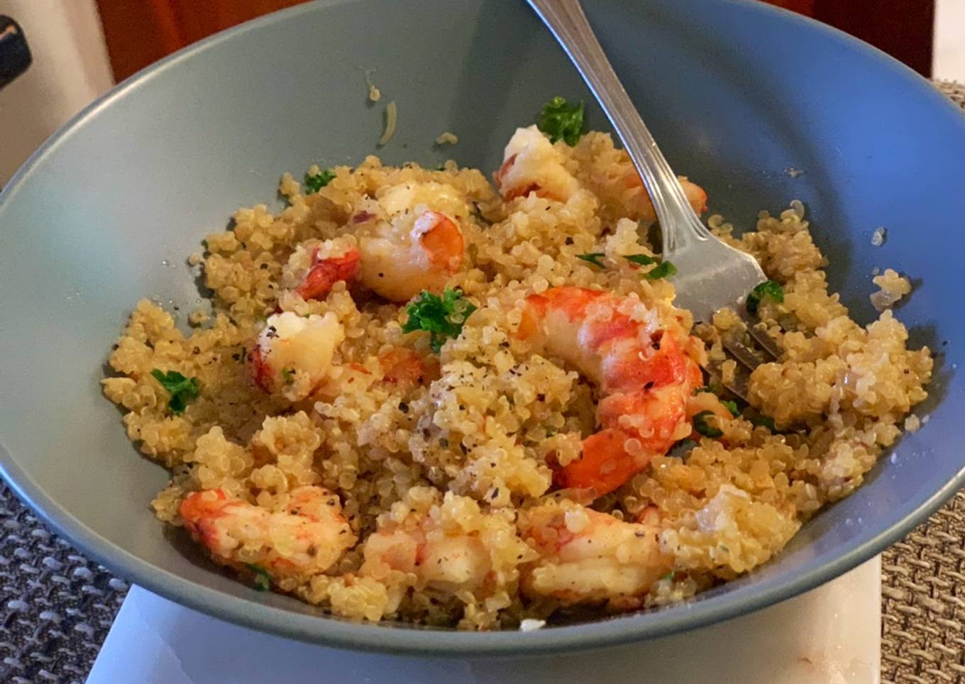 Shrimp ին Quinoa