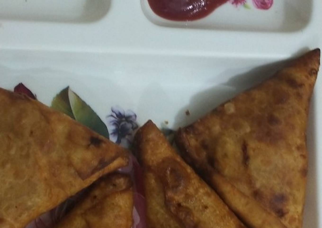 Chicken veg and mac samosa