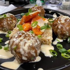 Scallion Ginger Meatballs w/ Bulgogi Sauce A picture of Scallion Ginger Meatballs w/ Bulgogi Sauce.