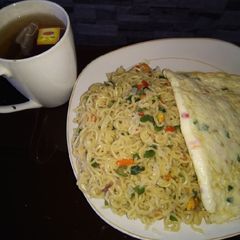 A picture of Noodles.