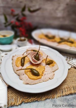 A picture of Vitello Tonnato (Vitel Tonné).