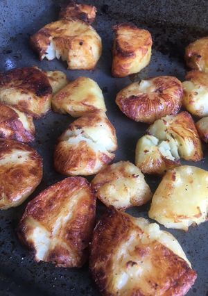 A picture of Extra Crispy Roasties 👌.