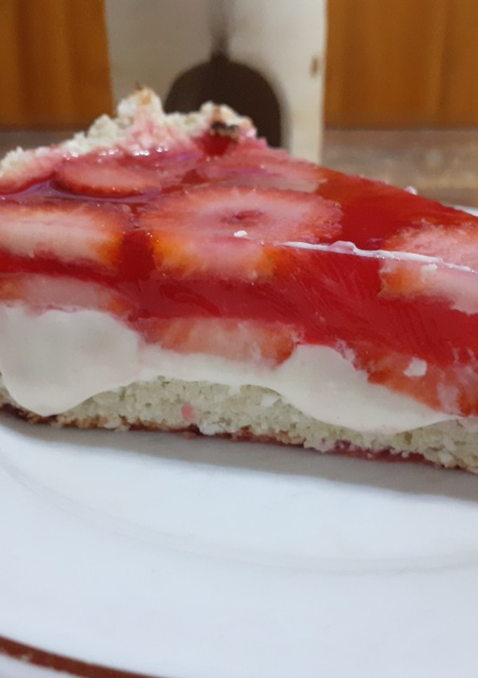 Una foto de Tarta de frutillas low carbs