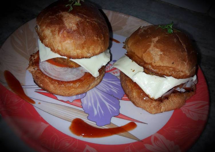 Recipe of Favorite Aloo Tikki Burger