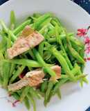 Chả cá xào đậu cô ve