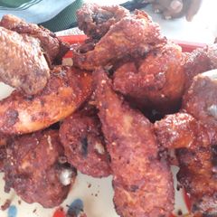 A picture of Fried chicken wings.