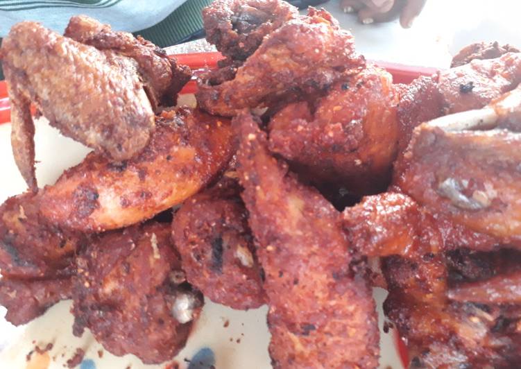 Fried chicken wings