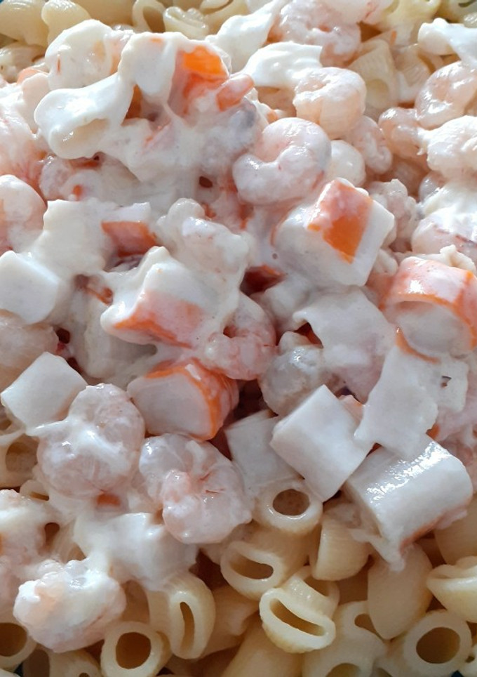 Una foto de Pasta con salsa de gambitas y surimi
