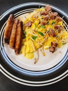 A picture of Cantonese Scrambled Eggs.