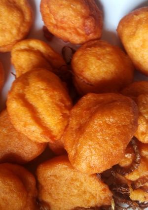 A picture of Akara Aka Kosai.