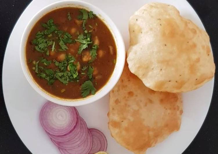 How to Make Quick Chhole Bhature