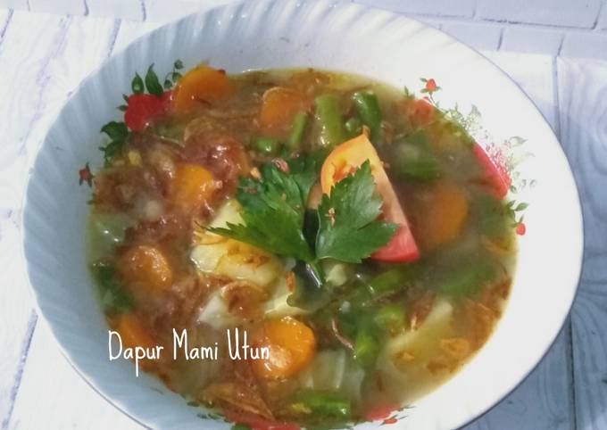 Sayur Sop Ayam Ceker