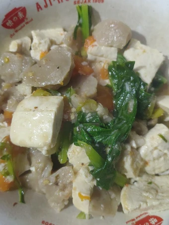 Langkah Mudah untuk Membikin Resep Tumis sawi, tahu dan pentol yang Lezat Anti Ribet, Uenak Banget