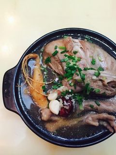 Hình của món Samyetang.