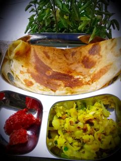 इंस्टेंट व्हीट फ्लोर मसाला दोसा (Instant Wheat Flour Masala Dosa Recipe In Hindi) रेसिपी मुख्य फोटो