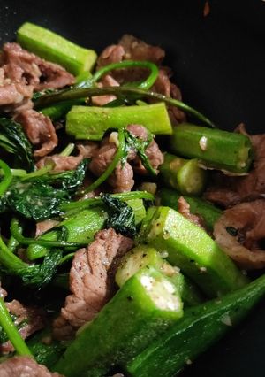 Hình của món Bò xào thập cẩm.