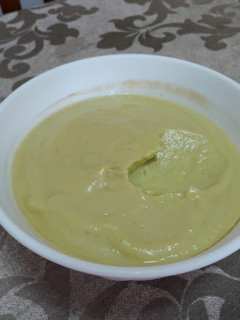 Una foto de Yogur fermentado de aguacate vegano 🥑