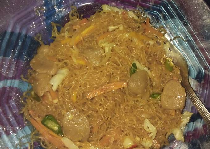 Wajib coba! Bagaimana cara memasak Bihun goreng bakso simpel dan enak  sesuai selera