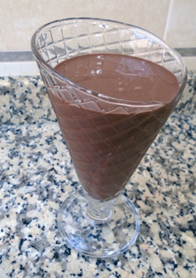 Una foto de Bebida de cacao y coco