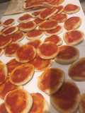 Pizza o pizzetitas de tomate o de cebolla