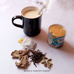 A picture of Spicy milky tea.