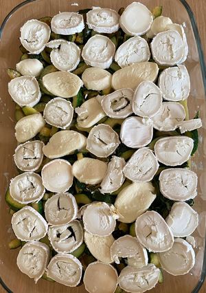 Une photo de Gratin courgettes épinards et chèvre 🧀
