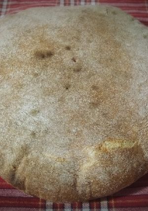 Une photo de Pain traditionnel au blé complet