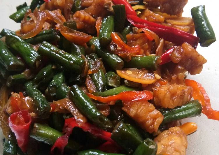 Langkah mengolah Tempe orek kacang panjang yang nikmat