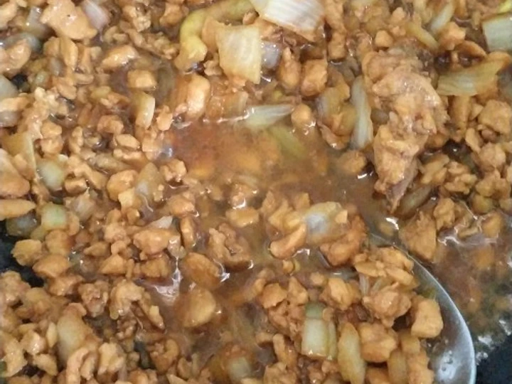 Langkah Mudah untuk Membikin Resep Ayam cincang isian bakpao, roti daging yang Enak Banget Anti Ribet, Sempurna