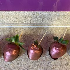 A picture of Chocolate strawberries.
