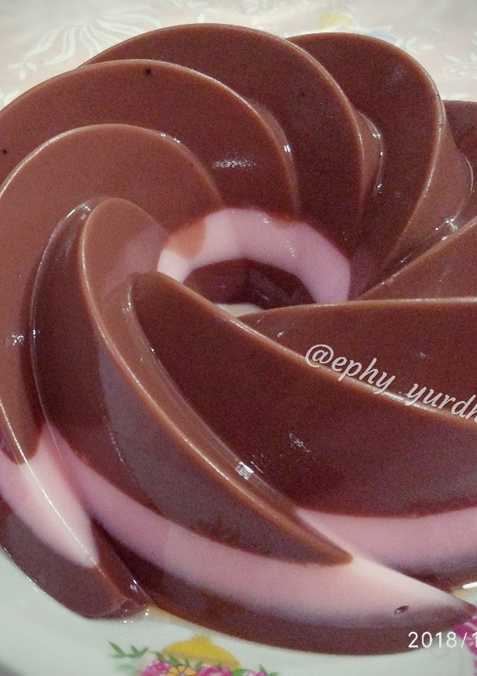 Foto resep Puding Coklat Strawberry