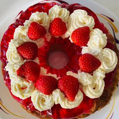 A picture of Eggless trifle cake.