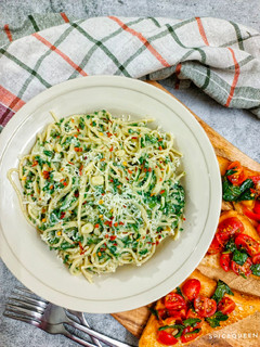 સ્પિનચ રિકોટા પાસ્તા (Spinach ricotta pasta recipe in Gujarati) રેસીપી મુખ્ય ફોટો