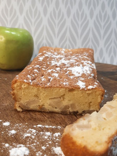 Una foto de Budín de manzana 🍏