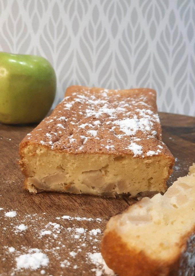 Una foto de Budín de manzana 🍏
