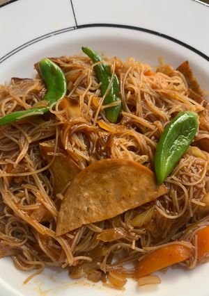 A picture of Quick Mee Hon (Rice Vermicelli).