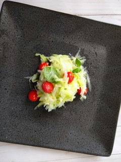 極簡全素 6分鐘上菜 瓜瓜沙拉(清冰箱料理) 的食譜成品照片