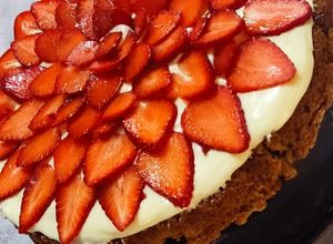 Una foto de Mostachon de fresa 🍓