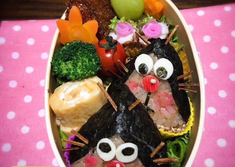 Doraemon chestnut Onigiri bento