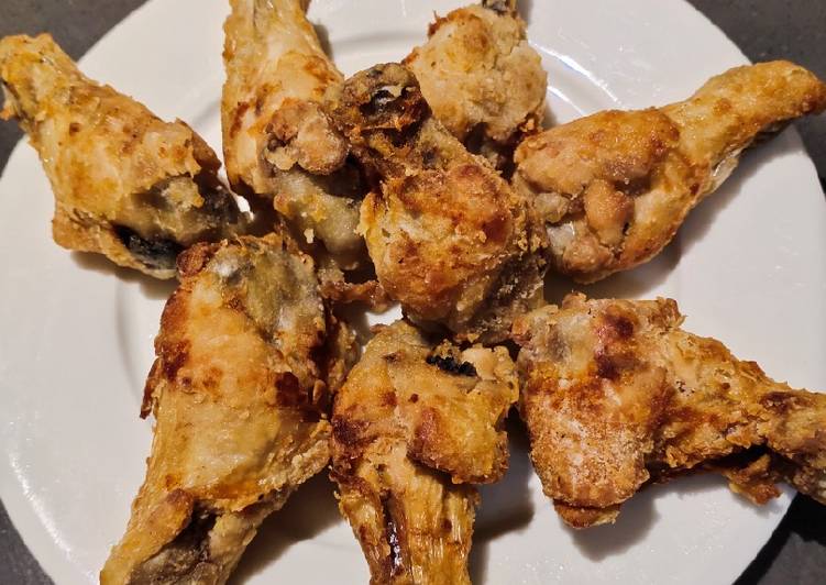 Steps to Prepare Homemade Fried Chicken Thighs