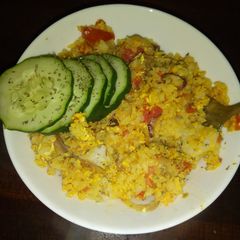 A picture of Egg rice or eggs+rice stir fry.